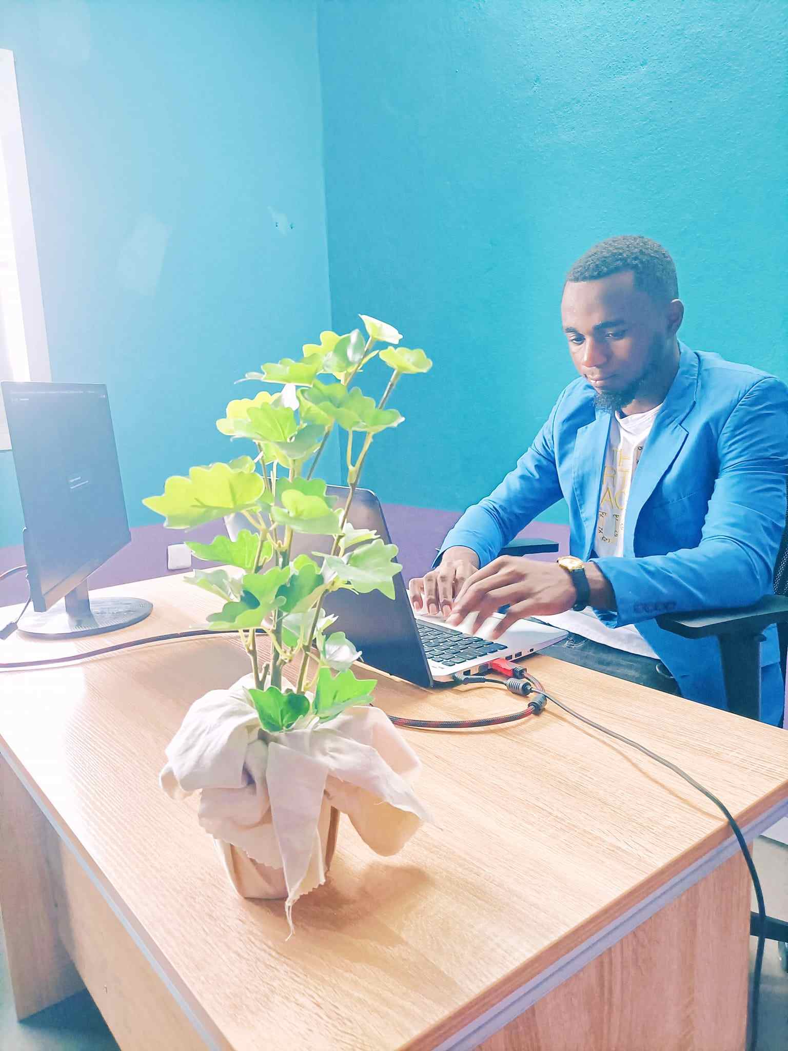 Portrait of Vallery Yola, Collaborating Partner at The Net